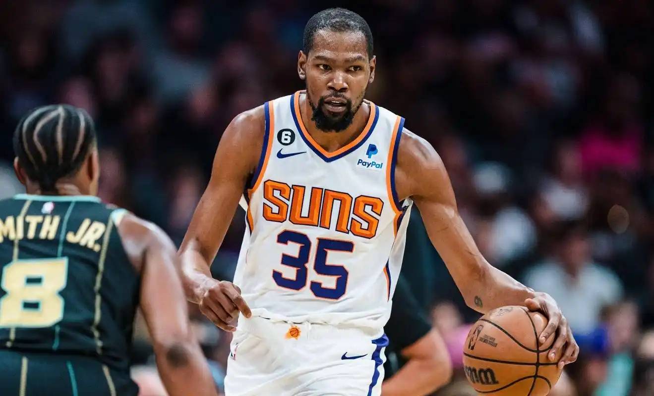 AYX SPORTS 杜兰特在尤文图斯比赛中夺冠，战术调整引发热议！