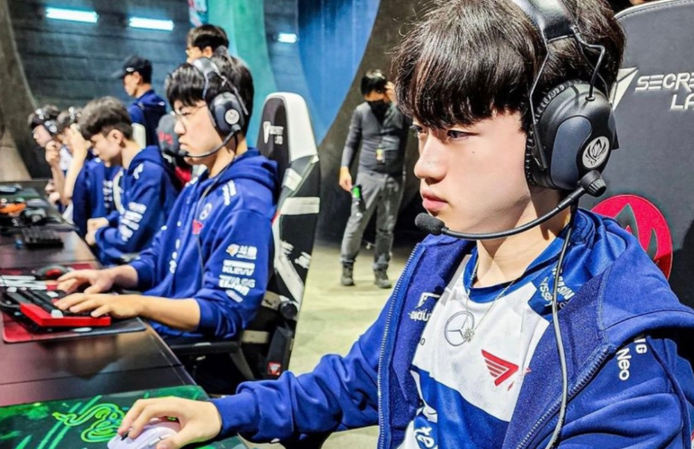 爱游戏体育 faker对showmaker 