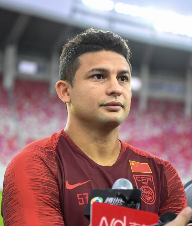 爱游戏包含广州队迎世预赛关键赛；集结日止住颓势；态度坚定；心理建设被强调的词条