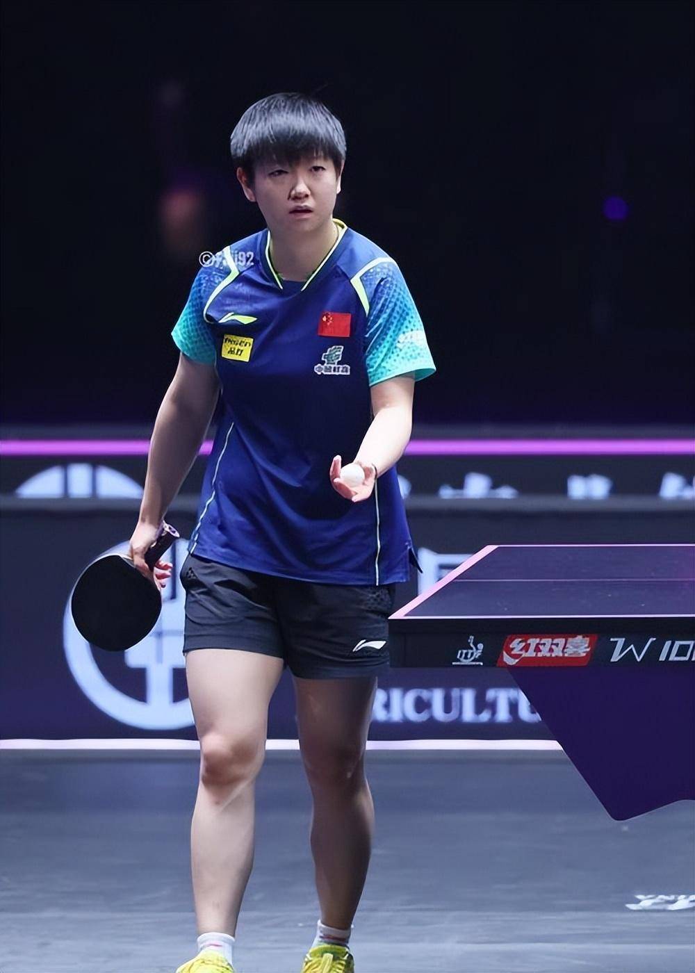 爱游戏棋牌 穆古鲁扎回归赛场，回归赛场首场状态亮眼，掘金观众沸腾！